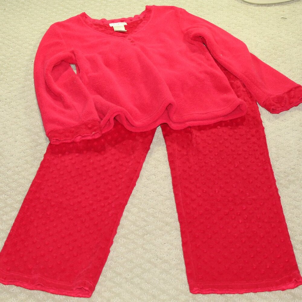 Of the Moment Women's M Red Fuzzy Polyester Pajama Set